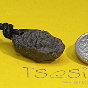 Tsesit - Anhänger mit Baumwollband